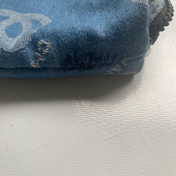 CHANEL Blue Cosmetic Bag - Picture 2 of 5